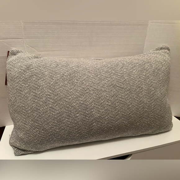 Feather Christmas/Winter Pillow - Picture 4 of 4